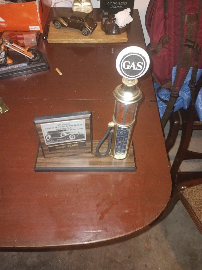 Old Gas Pump First Place Reward