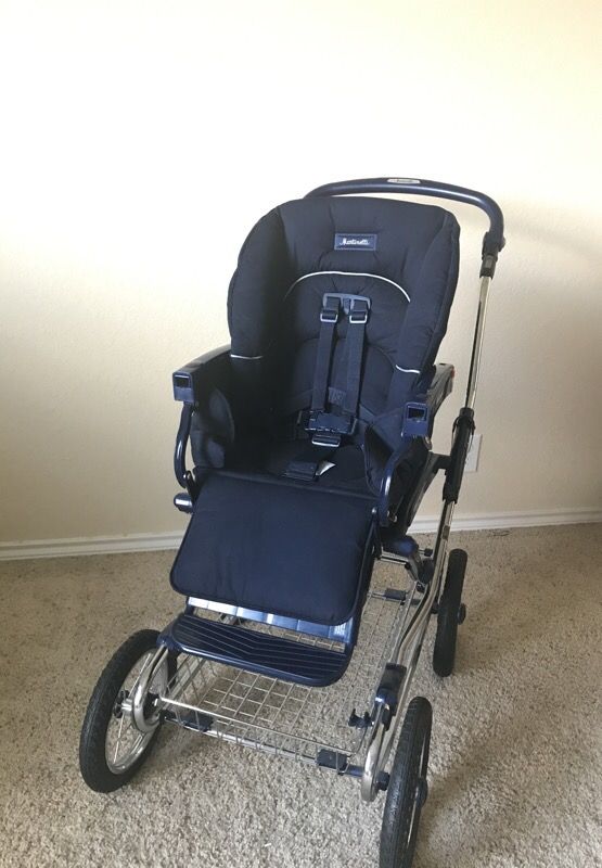 Made in Italy Martinelli pram stroller with detachable and