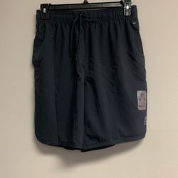 Reebok Men’s Woven Short. Sz M.    Grey Black.                 Sh