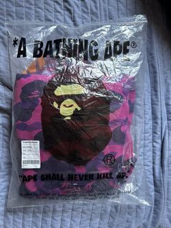 A BATHING APE ZIP UP HOODIE