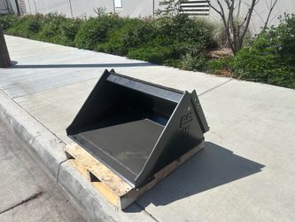 Bobcat bucket
