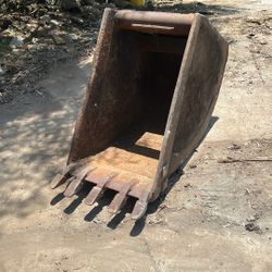 2’ Excavator Bucket
