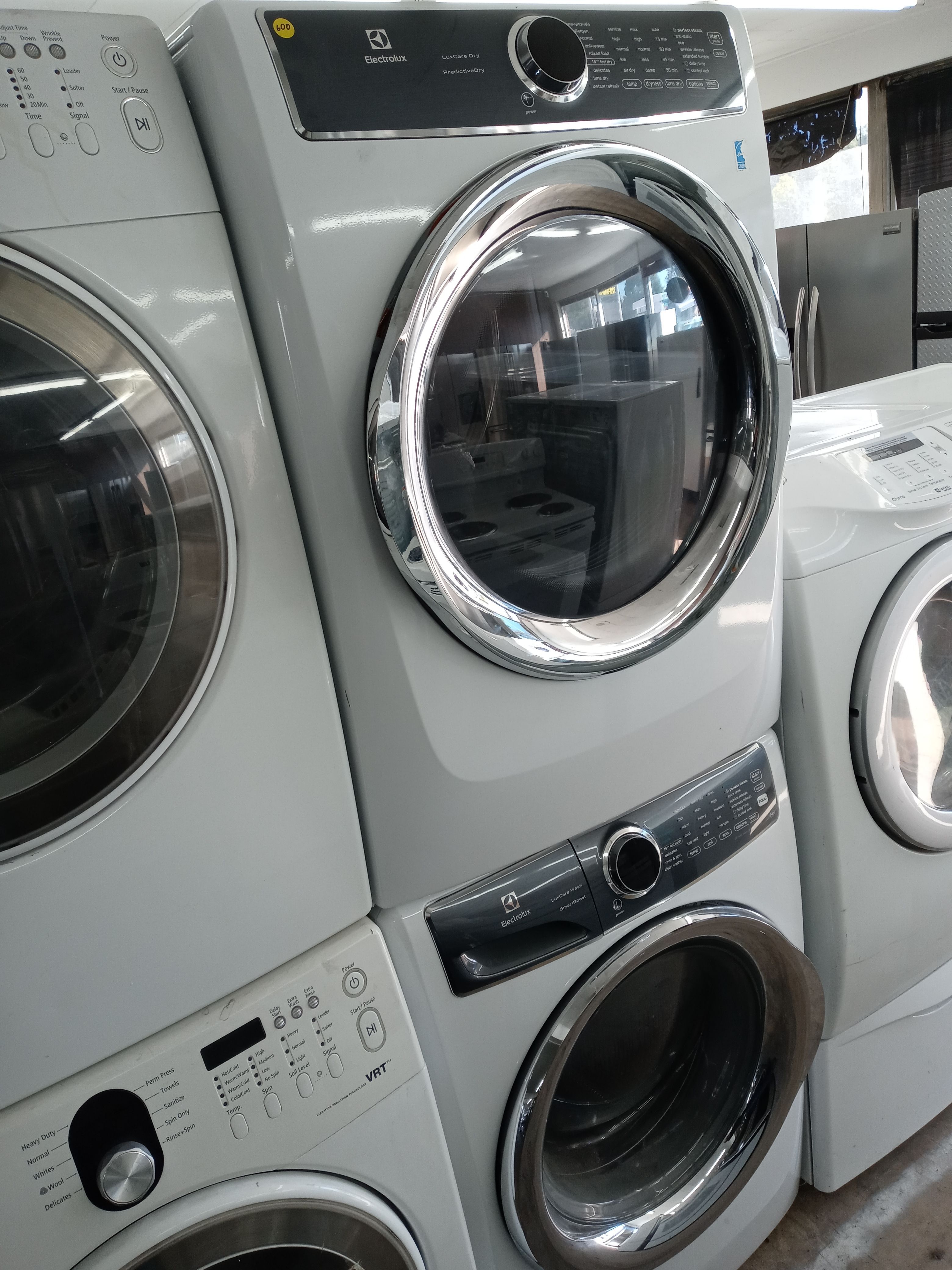 Electrolux stackable front load washer and dryer set - Free delivery