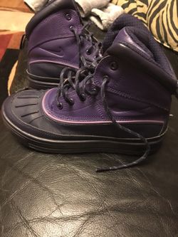 Nike boots 3.5 y
