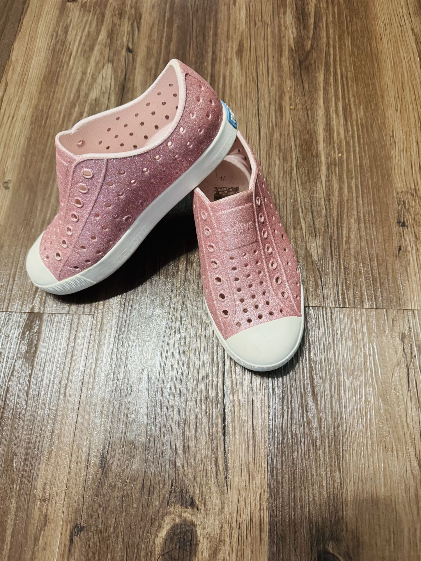 Girls Native Shoes Size J1