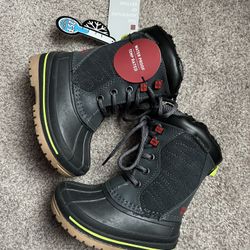 Swiss Tech Toddler Boots Size 7