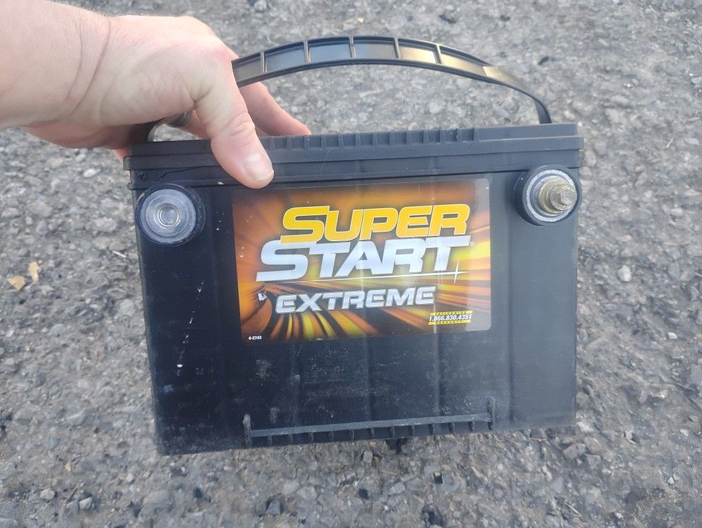 Superstart Car Battery $60.00 Sidepost WARRANTY
