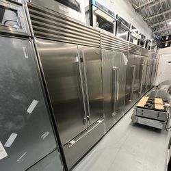Sub-Zero 36” Built-In Refrigerator – Overlay Panel Ready – Like New! Model: BI-36U/O Serial: F(contact info removed)