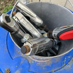VARIOUS AIR TOOLS 