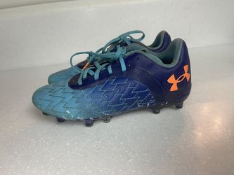 Under Armor Youth Soccer Cleats Size 4.5