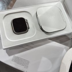 Apple Watch Ultra 2 Open Box 