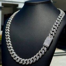 Jewelry 925 sterling silver Cuban link 30CTW mossinite chain iced out necklace Bussdown 23.00” 14.00mm 205.20gr