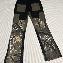 Brand New EPTM x FTD Dave East Camo Cargo Pants. Flare Bottoms. Size L-34