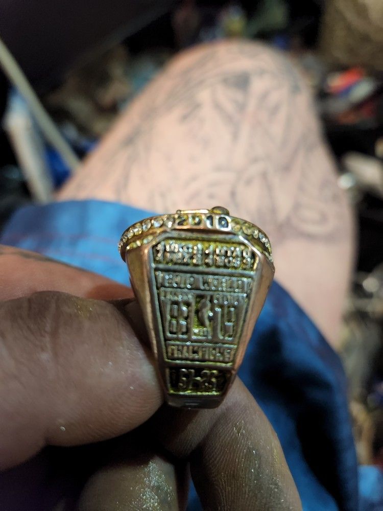 Lakers Kobe Bryant Championship Ring