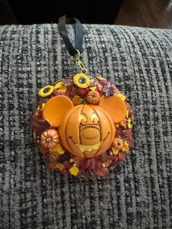 Disney Halloween fall ornament