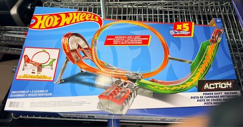 Hot Wheels Power Shift Raceway Track Set, New