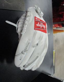 Used Rawlings Liberty Advanced 12" Glove - LHT Out 2/13 ( Read The Description )