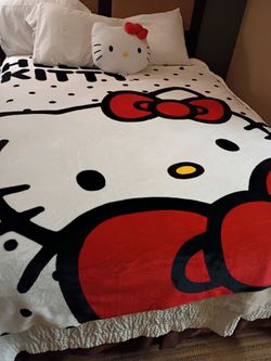 Never been used put it on the bed to show u how it would look asking 30 or obo
