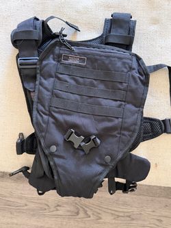 Men’s tactical baby carrier