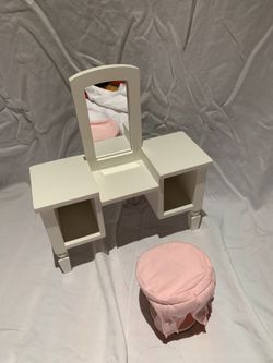 Pottery barn makeup table for dolls