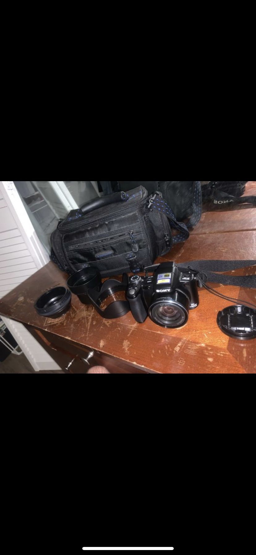 Sony cypher-shot DSC-H50 camera