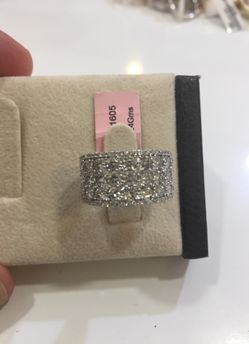 3.54 CT’s diamond Solid 14 K W band ring