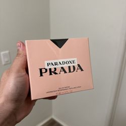 Prada Paradoxe Woman 