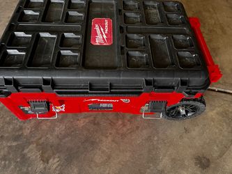 Pack out tool chest