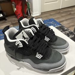 Jordan 4