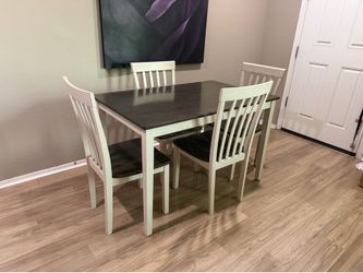5-Piece Dining Table Set - Free Delivery 🚚
