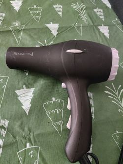 Remington Hair Dryer with concentrator and diffuser