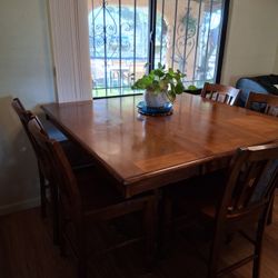 Beautiful Wooden Dining Table 