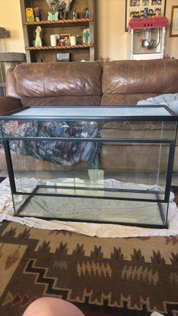 terrarium tanks sliding doors  ( Lth 36.5 wth 16 hight 25)