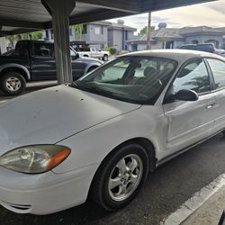 2006 Ford Taurus