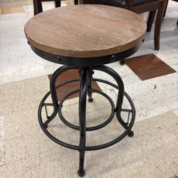 Ashley Valebeck Backless Counter Stool 