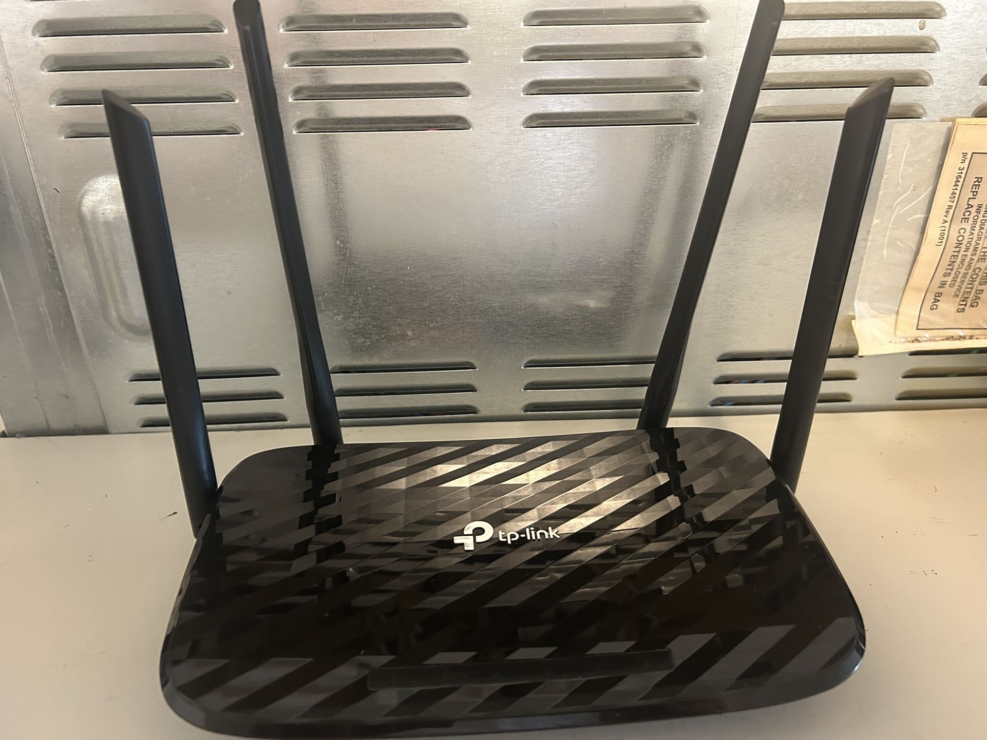 TP LINK WIRELESS AC ROUTER. Fast!!