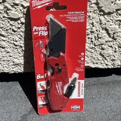 New Milwaukee 6 in 1 Folding Utility Knife