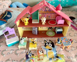 Bluey house play set