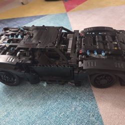 LEGO Technic THE BATMAN – BATMOBILE 