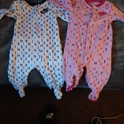 Nike Sleepers Size 3 Months