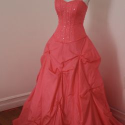 Sweet heart neckline Ball Gown Dress, Prom Dress, Quinceanera Dress, Formal, Pink Gown, Corset Pink Coral Pretty Dress 