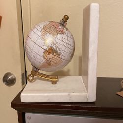 Bookend Globe
