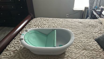 Like New Baby Bathtub
