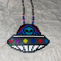 Holographic Alien Spaceship Perler