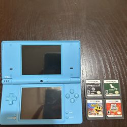 Blue Nintendo DSi bundle (Great condition!)