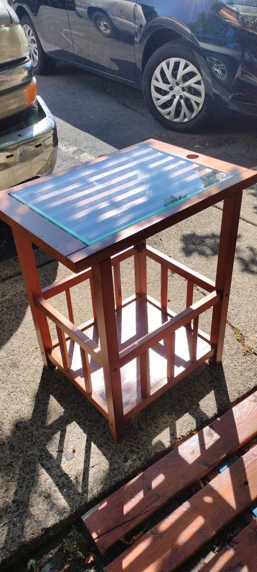 Perfect Condition End Table With Glass Top 20 By 14 X22 1/2