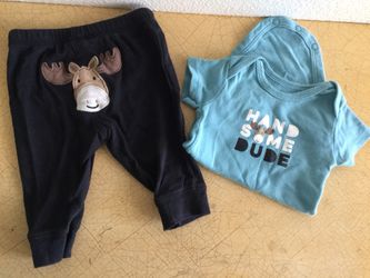 Baby boy clothes Size 0-3 months Carter Set