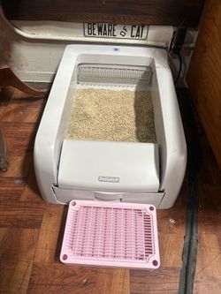 Cat Liter Boxes Aluminum And Self Cleaning Robotic