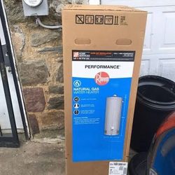 50 And 40 Gallon Rheem Water Heater 💧
