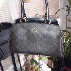 ** COACH DOUBLE HANDLE TOTE BAG** $75